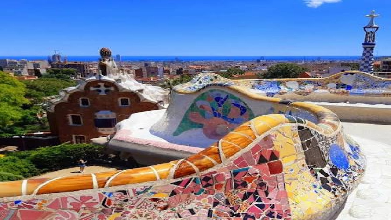 Barcelona Creative Professionals Mixer: Art, Design & Media